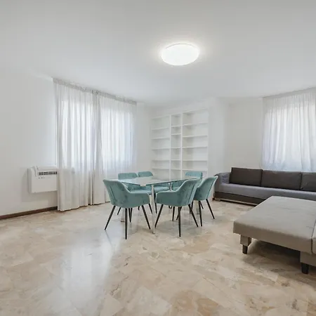 Daire Ca' Nina - 15 Min From & Free Parking *